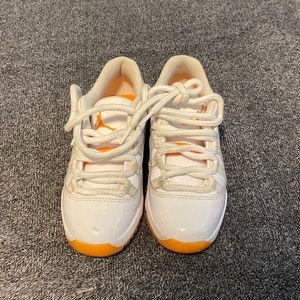 Jordan 11’s Kids size 13c